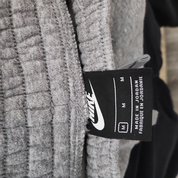Nike Boys sweatpants - Picture 2 of 5